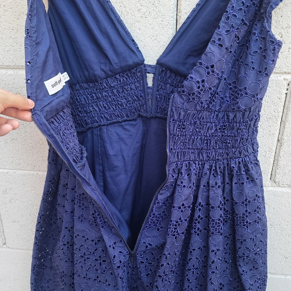 Self-Portrait | Deep V-Neck Broderie-Anglaise Dress in Navy Size 8 - Picture 9 of 15